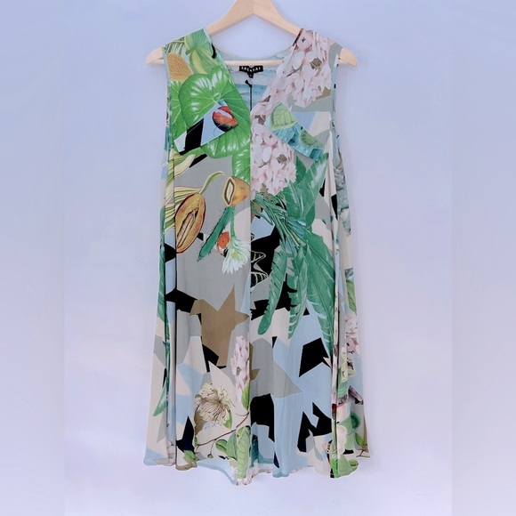 VISCOSE DRESS (WEEKEND SALE) - Picture 1 of 7